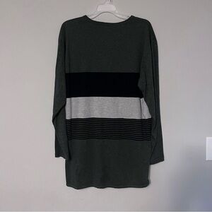 Grey long sleeve with side zipper